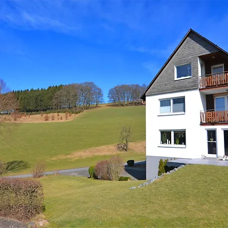 Modern In Sellinghausen With Terrace, Cleaning Included * Schmallenberg